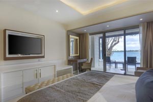 Luxury Junior Suite Swim Out